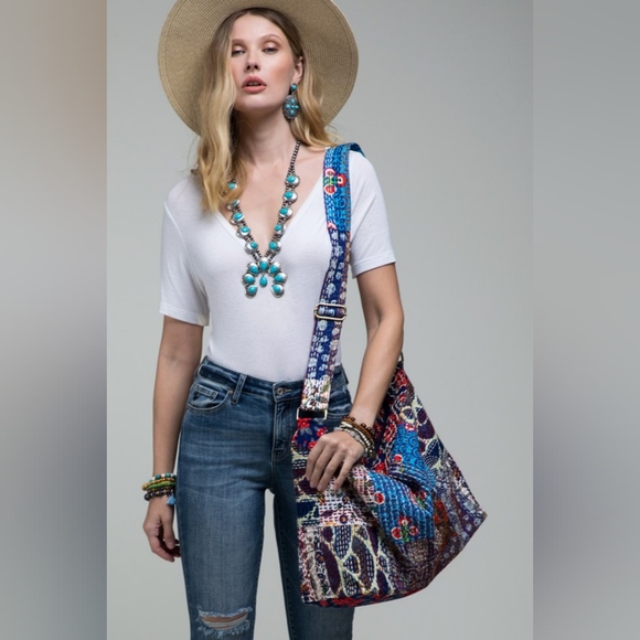 Boho Chic - Hand Stitched Patchwork Shoulder Bag - Fully Lined - Bohemian Style - Picture 2 of 9